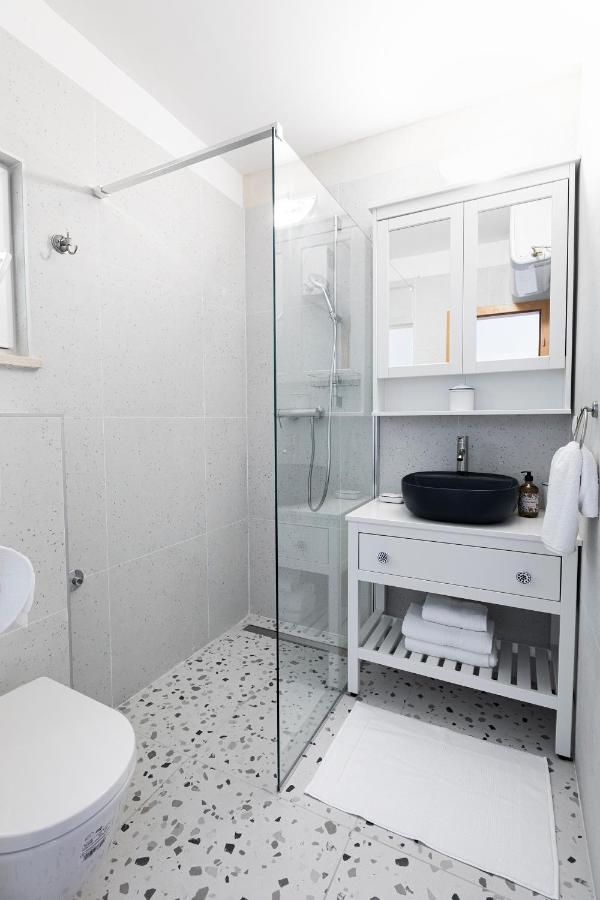 Apartman Luri Sutivan Exterior foto
